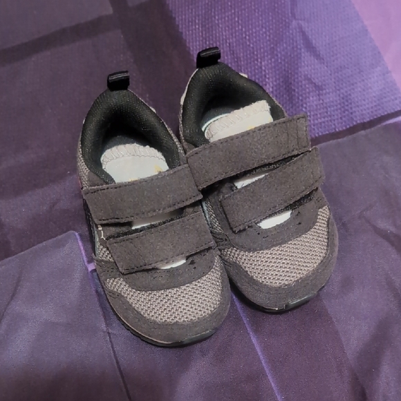Puma Kids' Charcoal and Neon Sneakers - Picture 4 of 6